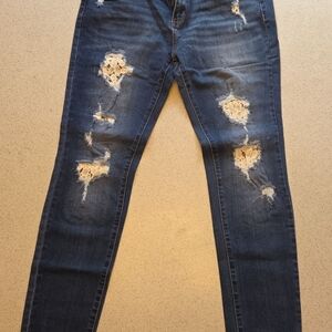 NWT Judy Blue Skinny Fit Distressed Blue Jeans Size 13 / 31